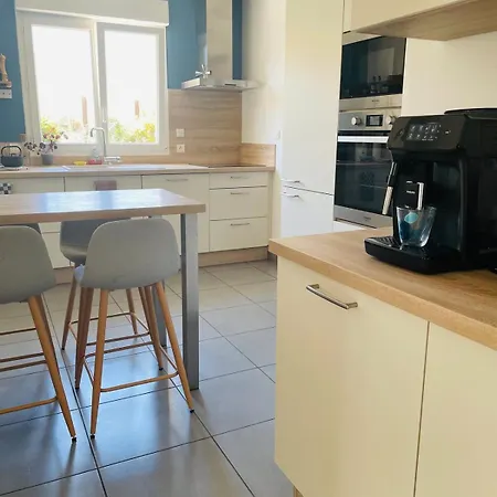 La Maison Jaune - 4 - 7 Personnes - Au Calme Saint-Amand-sur-Fion